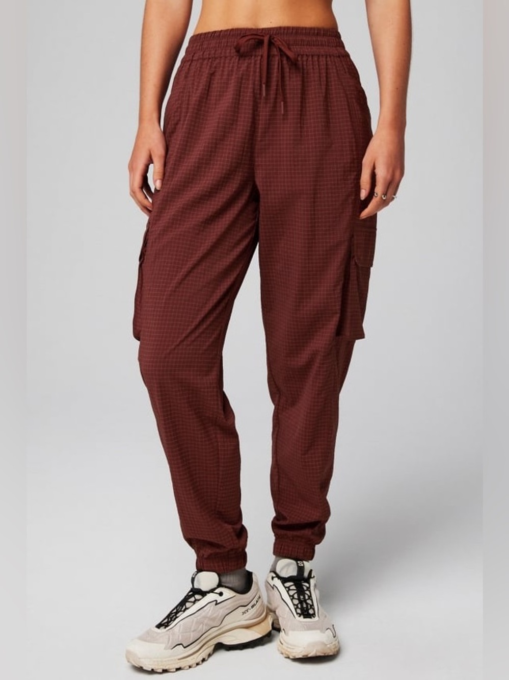 FABLETICS NWT Ripstop Cargo Quick Dry Joggers in Sepia Brown Check Size M